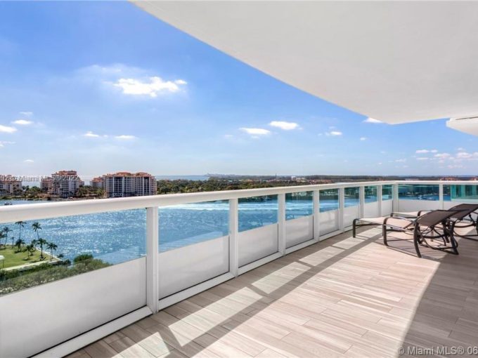 130mq MURANO AT PORTOFINO CONDO